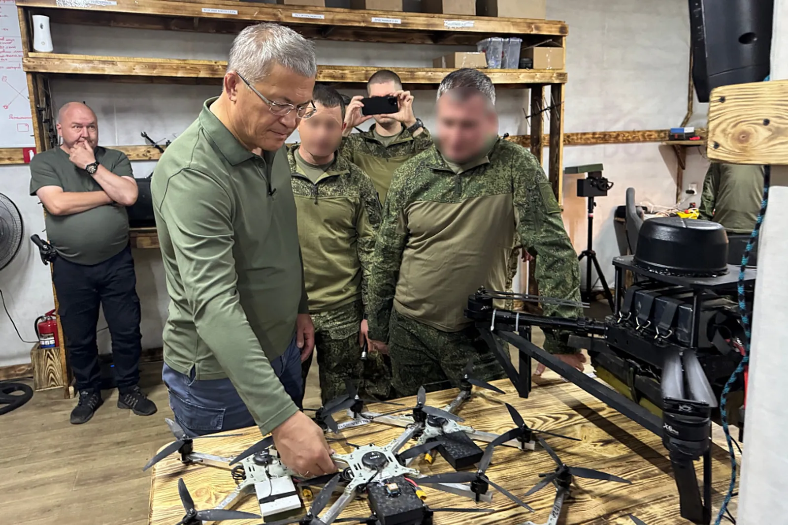 Участники СВО поблагодарили Радия Хабирова за поставку беспилотного оборудования