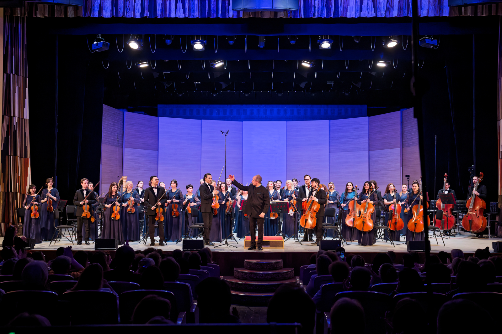 Легендарный маэстро Лисс выступил с Госоркестром Башкортостана