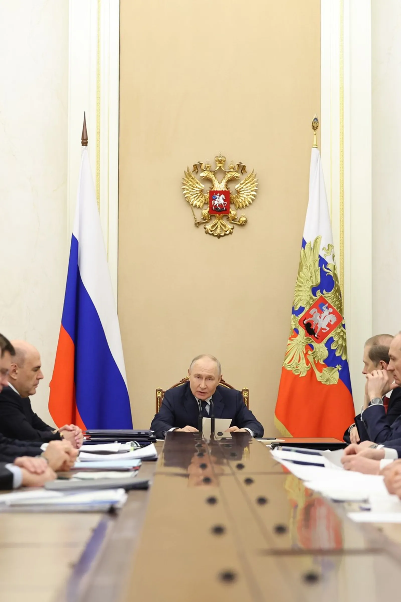Путин провёл совещание по экономическим вопросам
