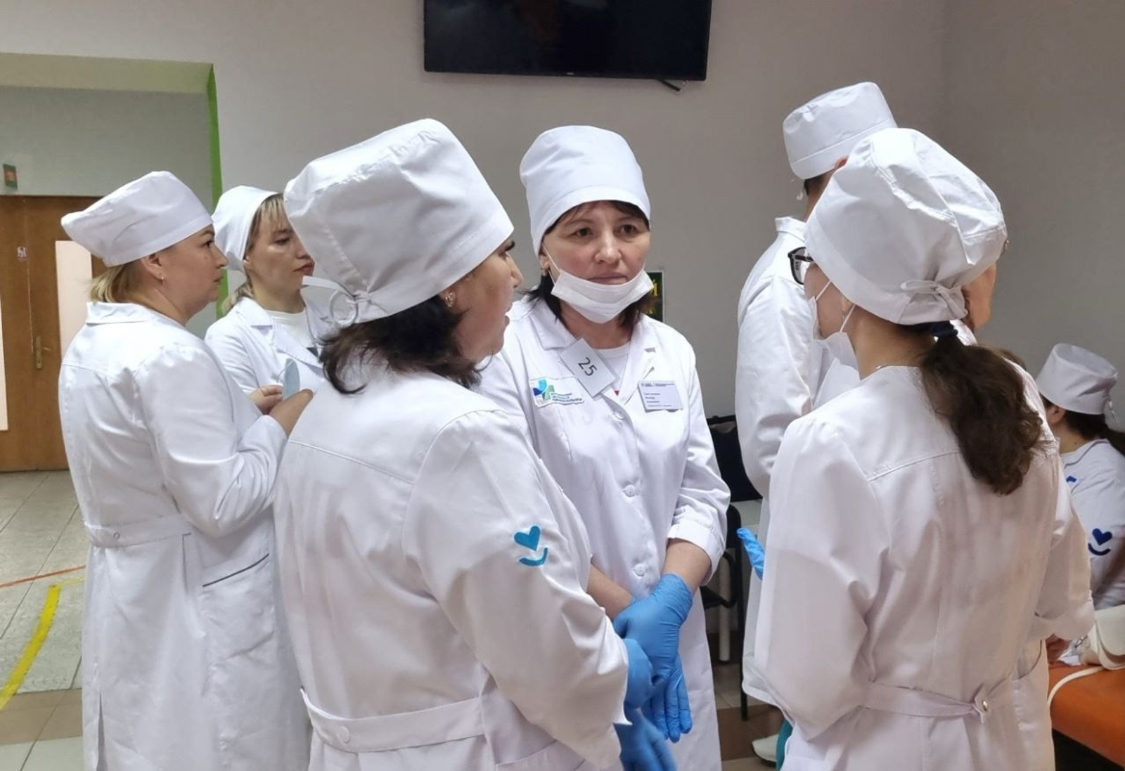 Андрей Назаров: «Продолжаем обеспечивать медучреждения кадрами»