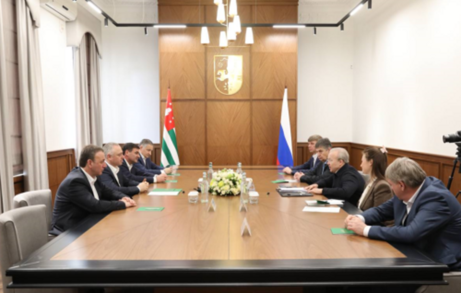 Премьер-министр Башкортостана и Президент Абхазии провели рабочую встречу