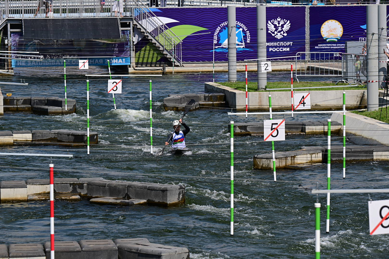 В Уфе впервые проходит Первенство России по гребному слалому
