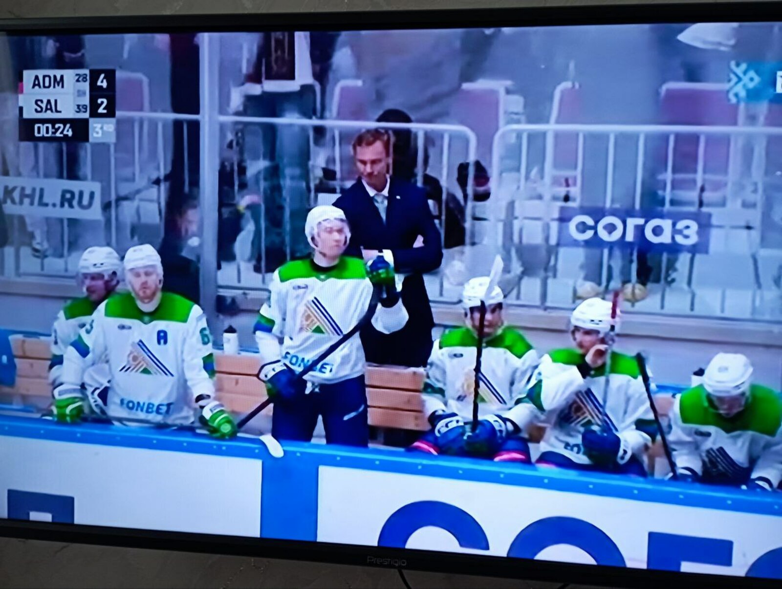 «Салават Юлаев» начал дальневосточное турне с проигрыша «Адмиралу»