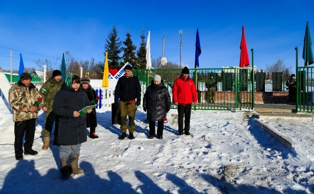 Вечная память защитникам Отечества!