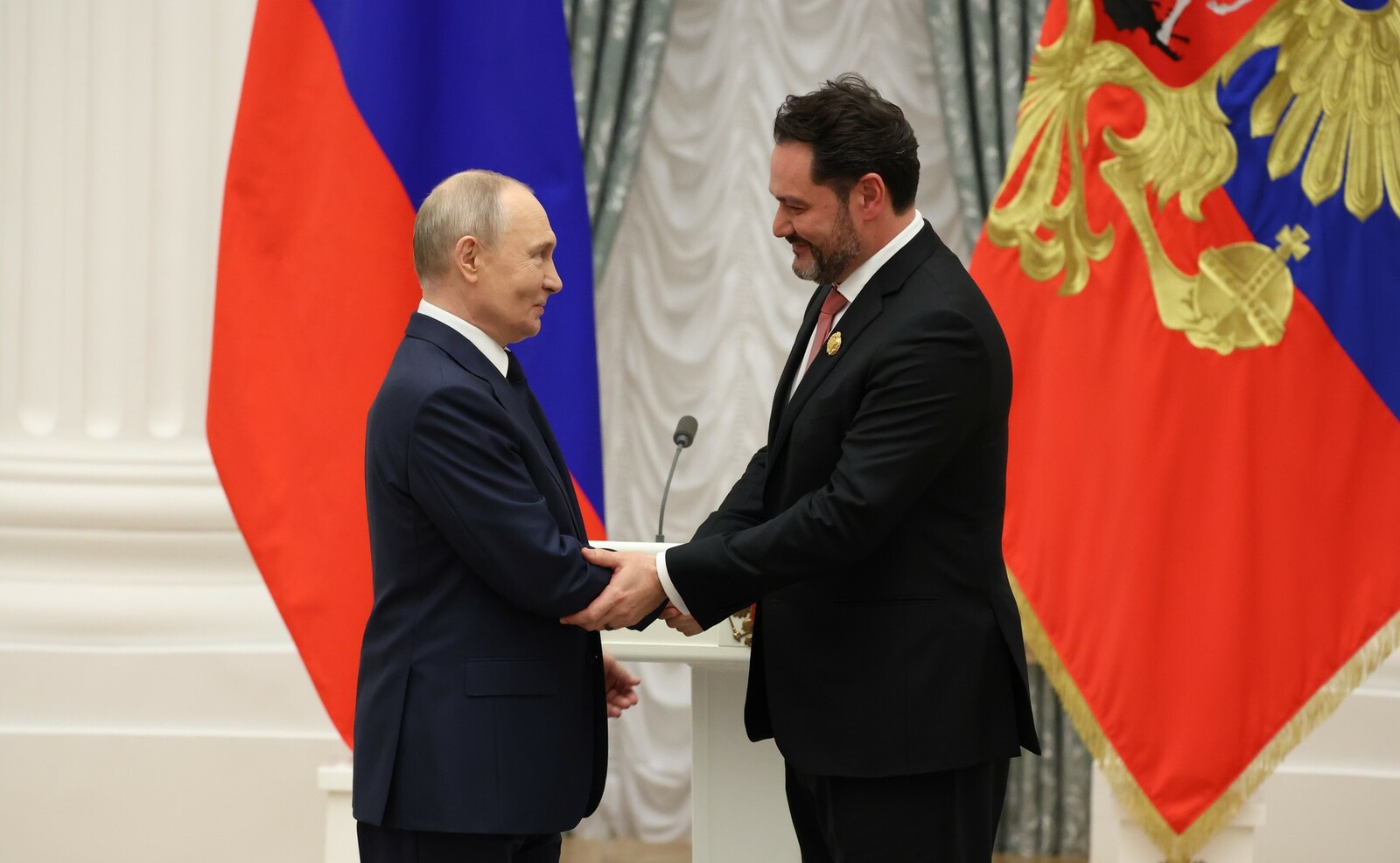 Ильдар Абдразаков удостоен звания народного артиста России