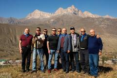 ПИК МУСТАЯ КАРИМА СОБИРАЕТ ДРУЗЕЙ