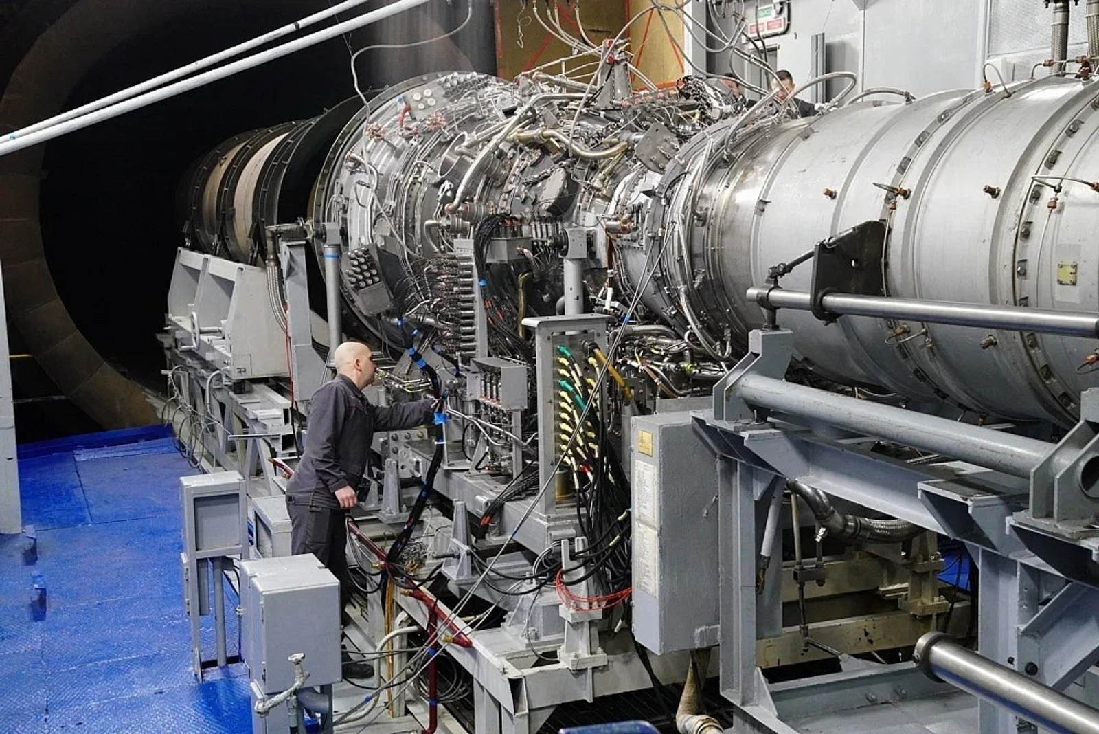 Андрей Назаров рассказал о лидирующих позициях республики в промышленности