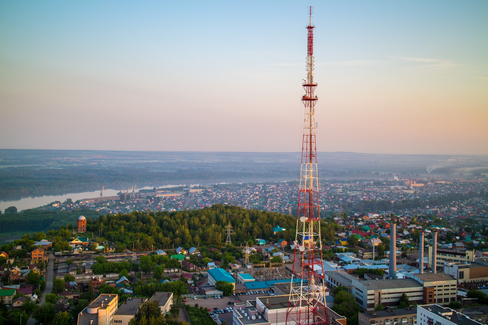 В Уфе телебашню подсветят в честь Дня Победы