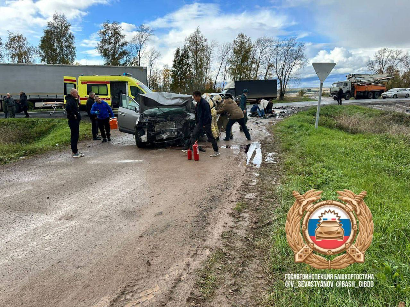 В Башкирии в ДТП на  встречке  погиб водитель "Весты"