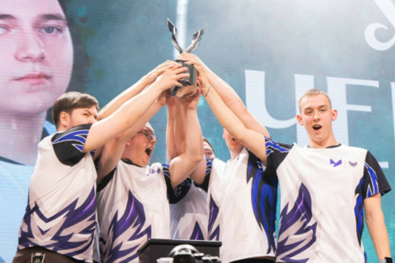 Команда Межвузовского кампуса Уфы стала чемпионом лиги киберспорта