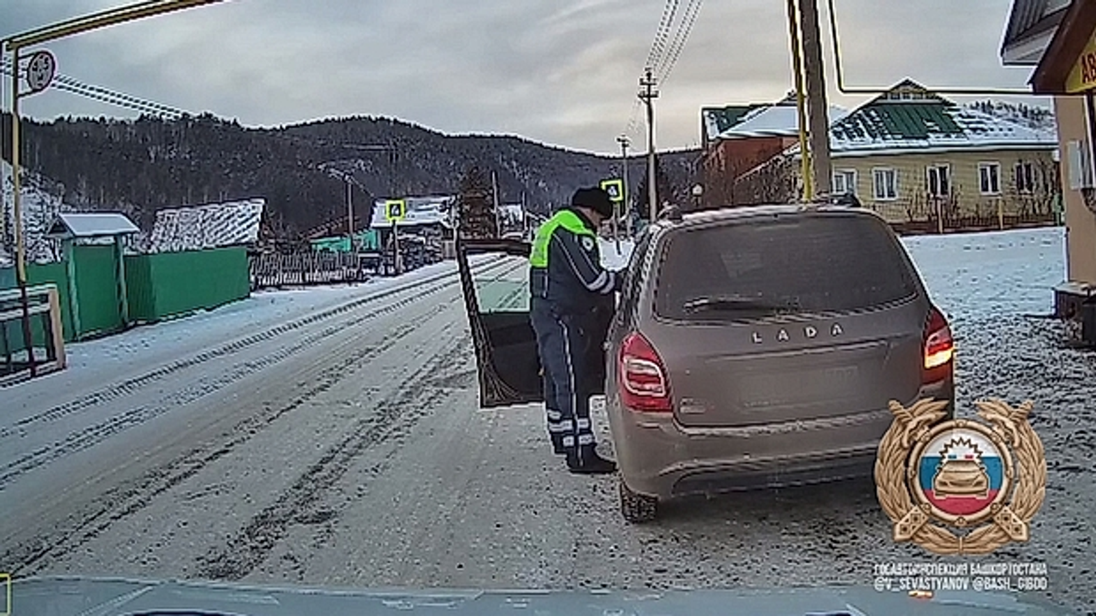 Жительница Башкирии 6 лет каталась с поддельными «правами»