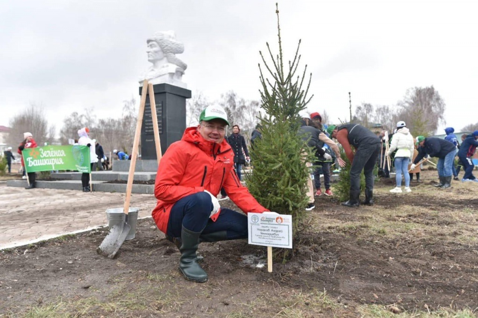 Андрей Назаров: Первомай объединяет целые поколения настоящих тружеников