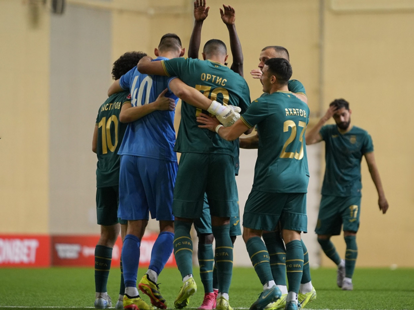 ФК «Уфа»  в кубковом матче победил «Енисей»