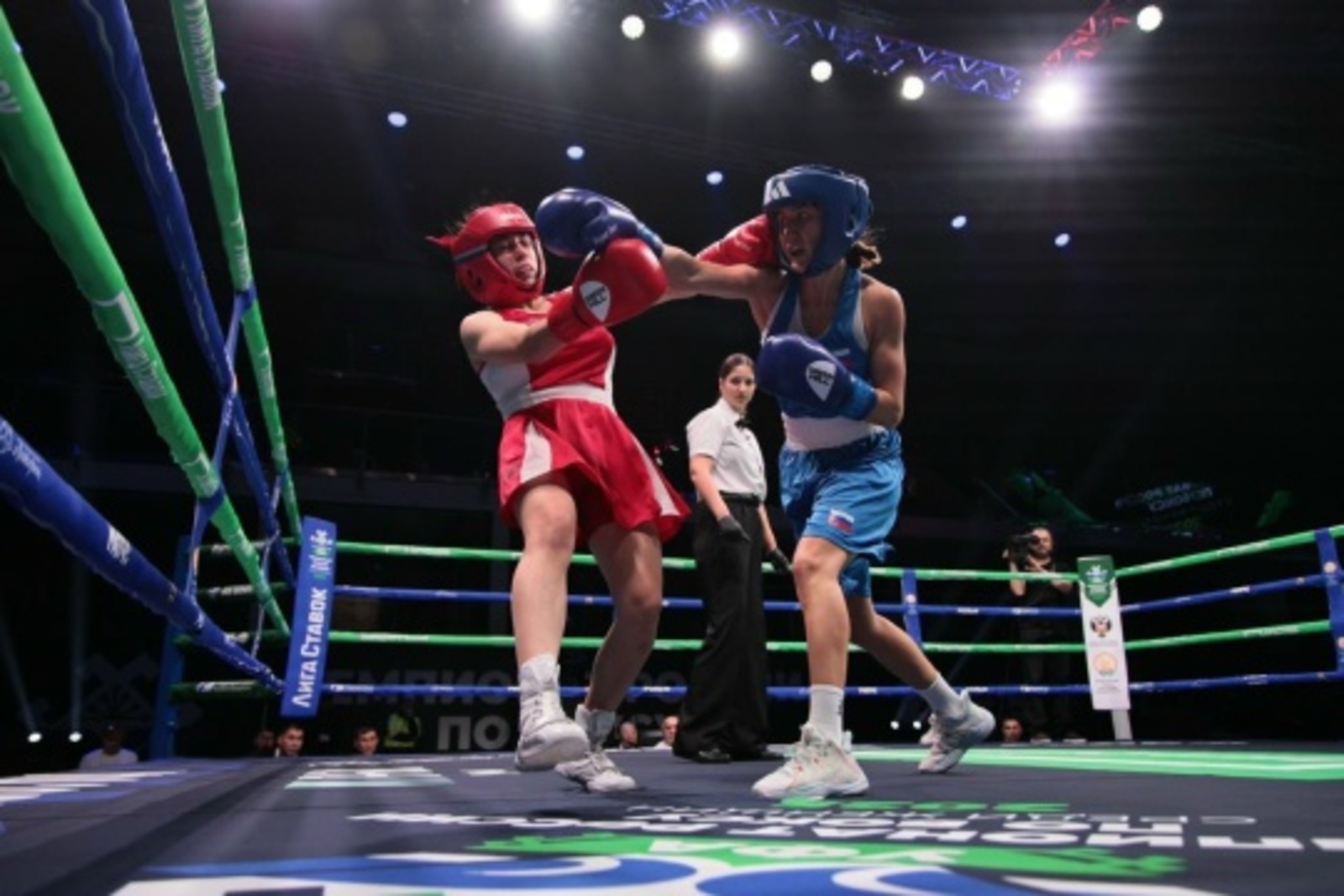В Уфе стартовал чемпионат России по боксу среди женщин