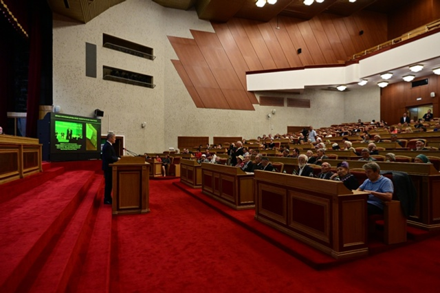 Радий Хабиров встретился с писательским сообществом Башкортостана