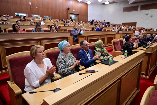 Радий Хабиров встретился с писательским сообществом Башкортостана