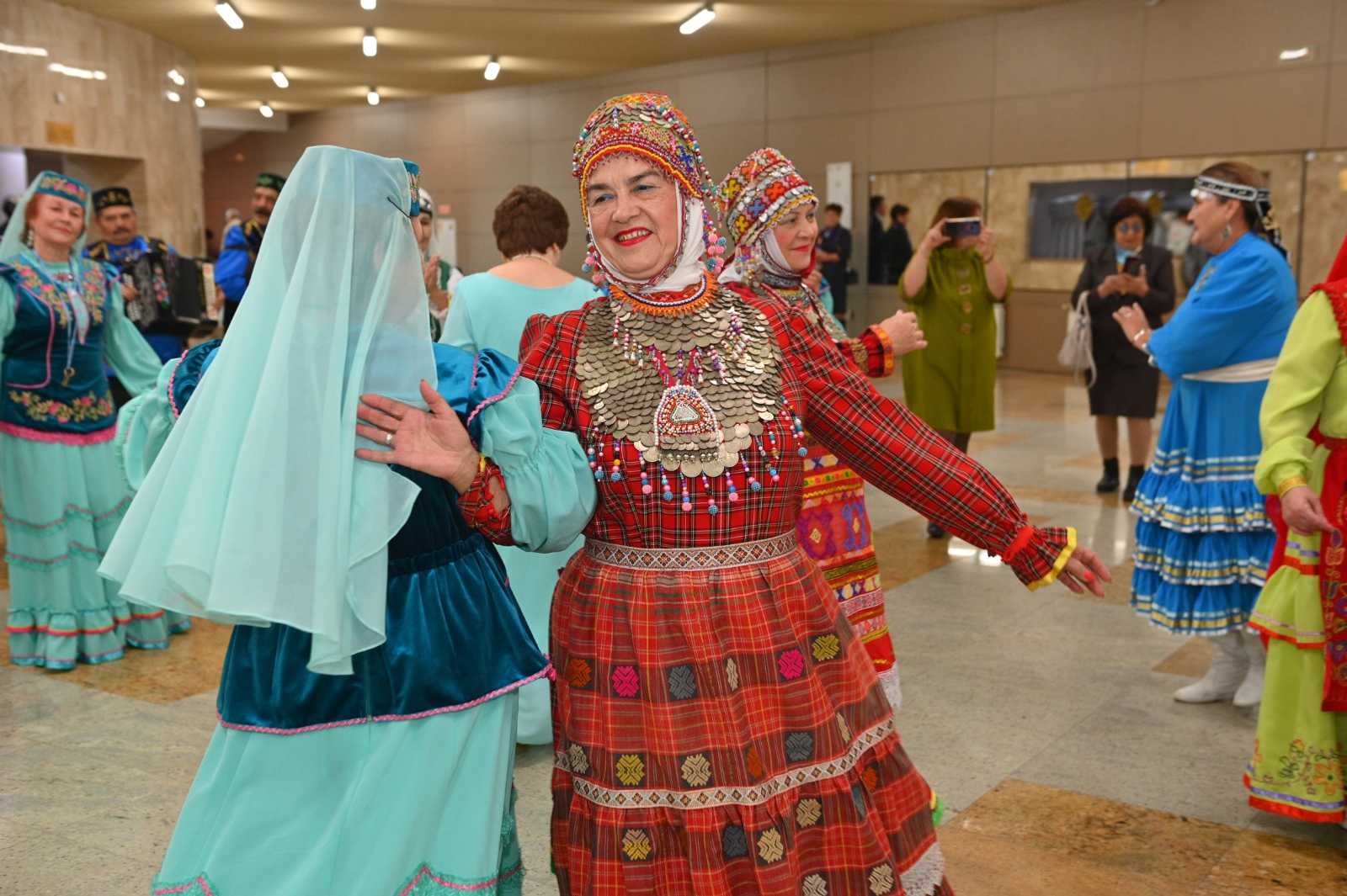 Фестиваль «Я люблю тебя, жизнь!» объединил более 2,5 тысячи участников