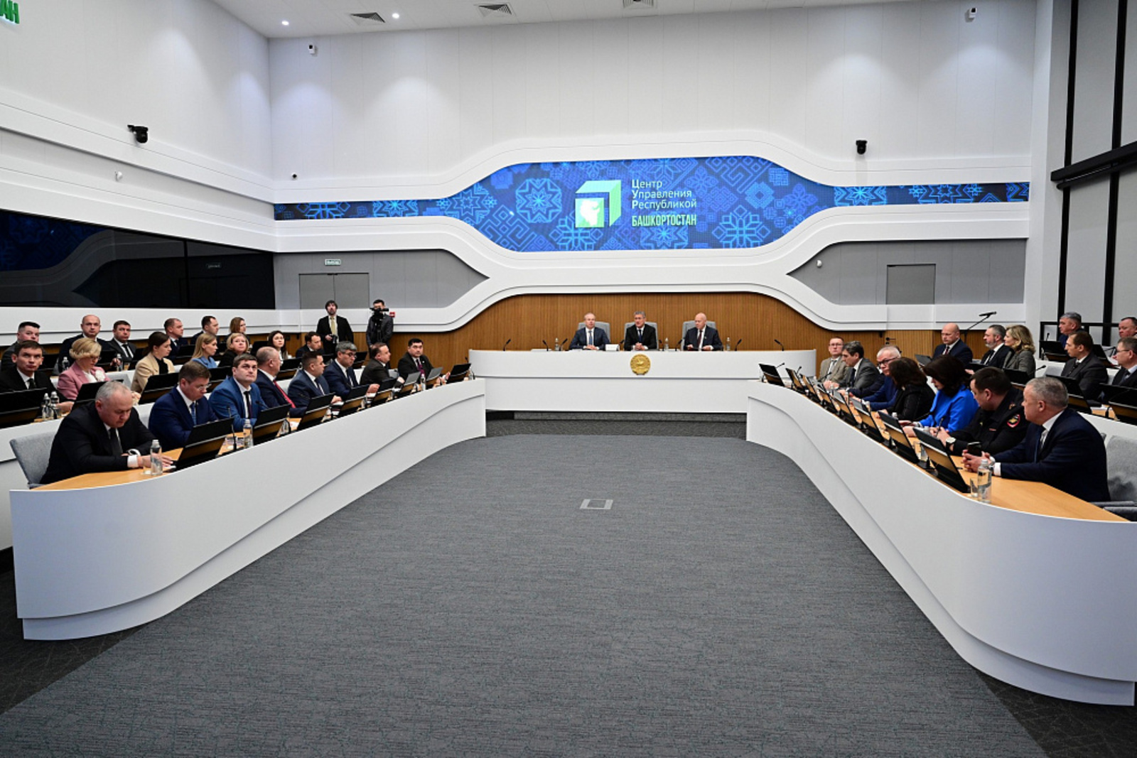 Радий Хабиров подвёл социально-экономические итоги Башкирии в 2025 году