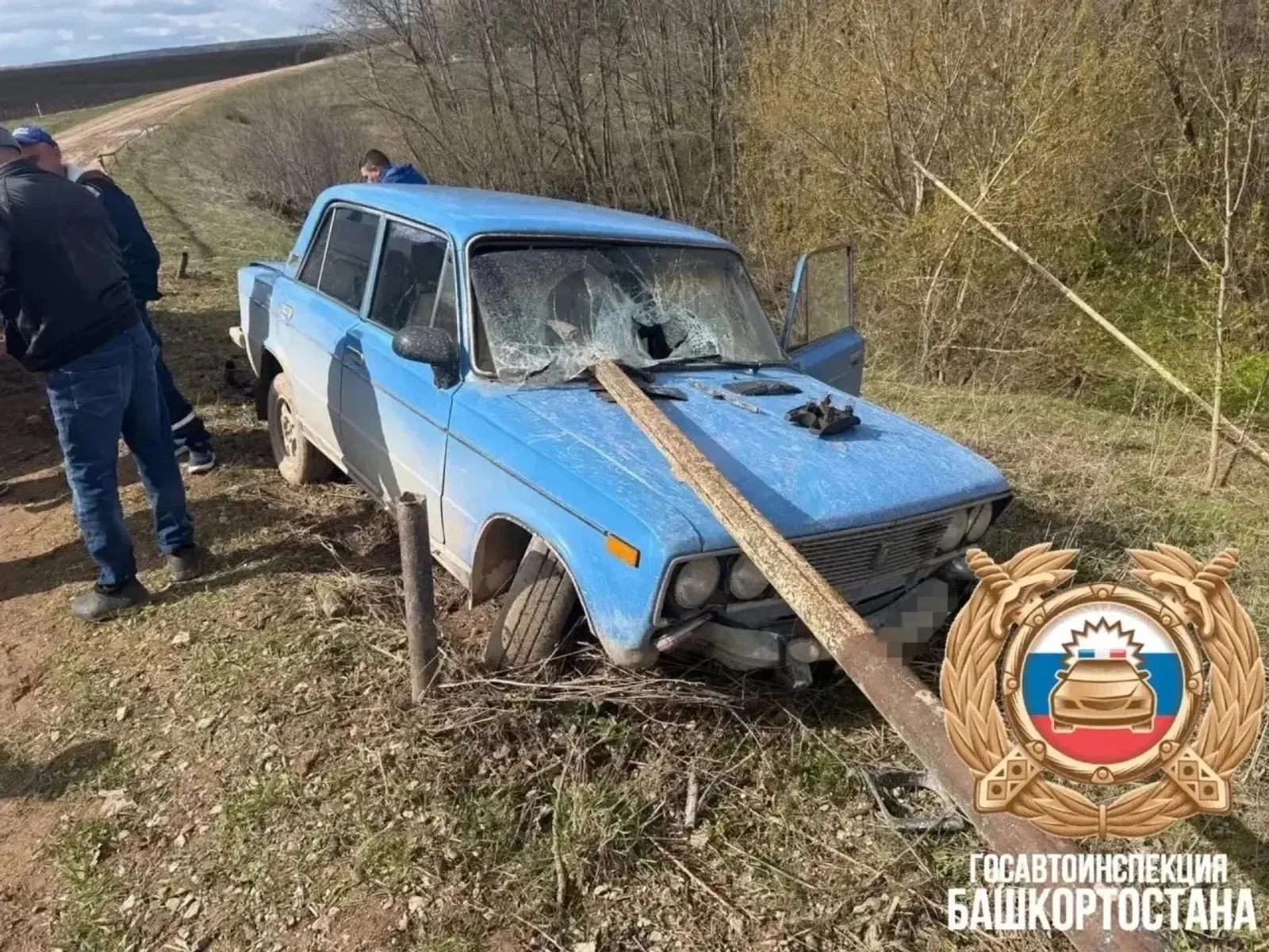 В Башкирии водитель «шестёрки» погиб после съезда в кювет