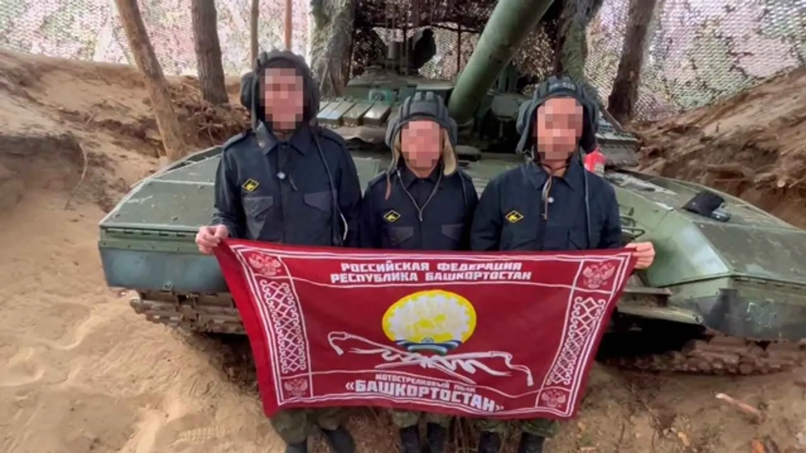 Радий Хабиров поздравил военнослужащих с Днем танкиста