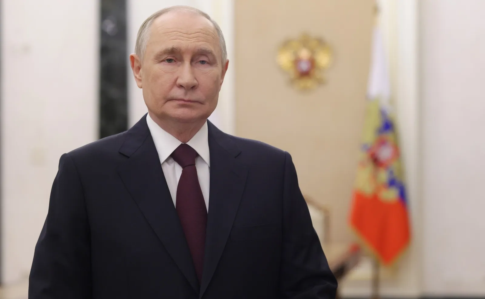 Путин поздравил с Днём сотрудника органов внутренних дел