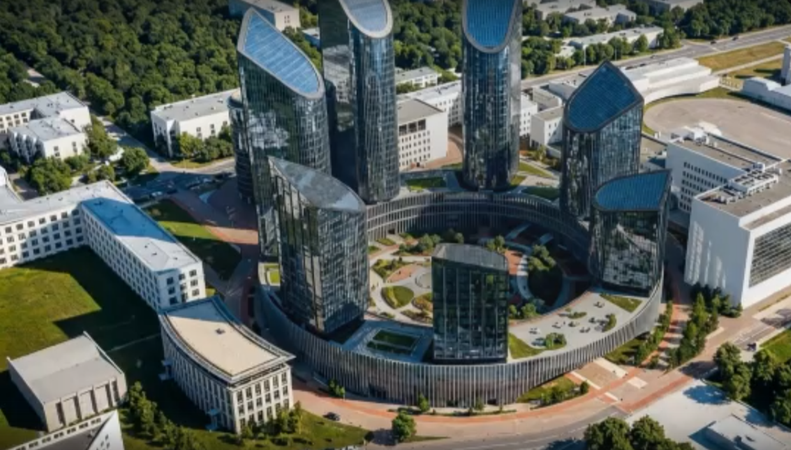 Радий Хабиров о строительстве кампуса: «Движемся очень хорошими темпами»