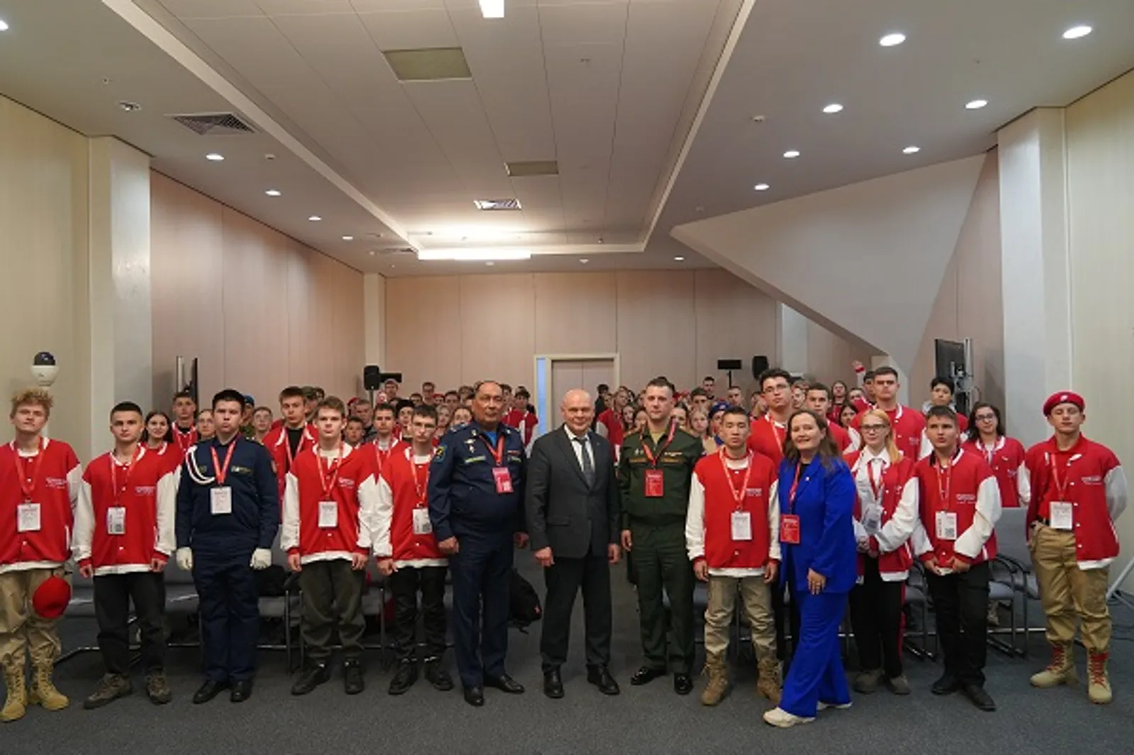 На слёте «Хранители истории» прошла панельная дискуссия «Почётный караул»