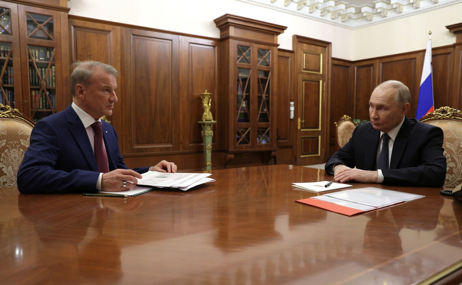 Путин встретился с председателем Сбербанка Германом Грефом