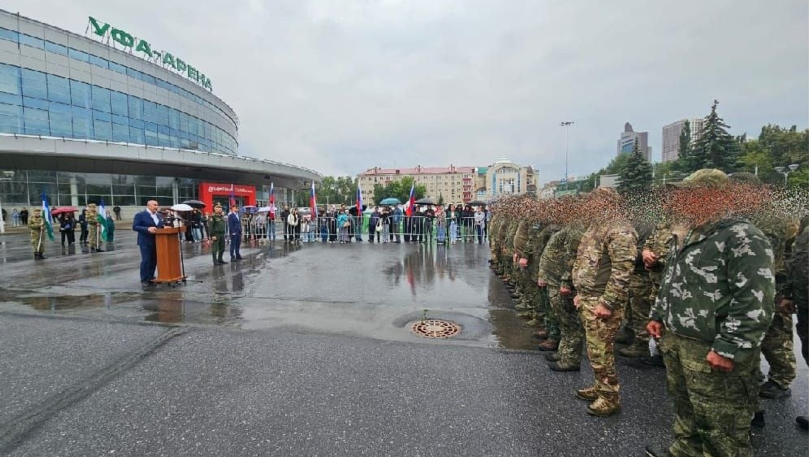 Бойцов полка «Башкортостан» проводили в зону СВО после отпуска