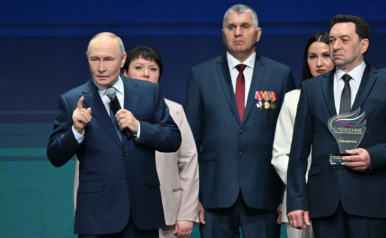 Путин выступил на третьем Всероссийском муниципальном форуме