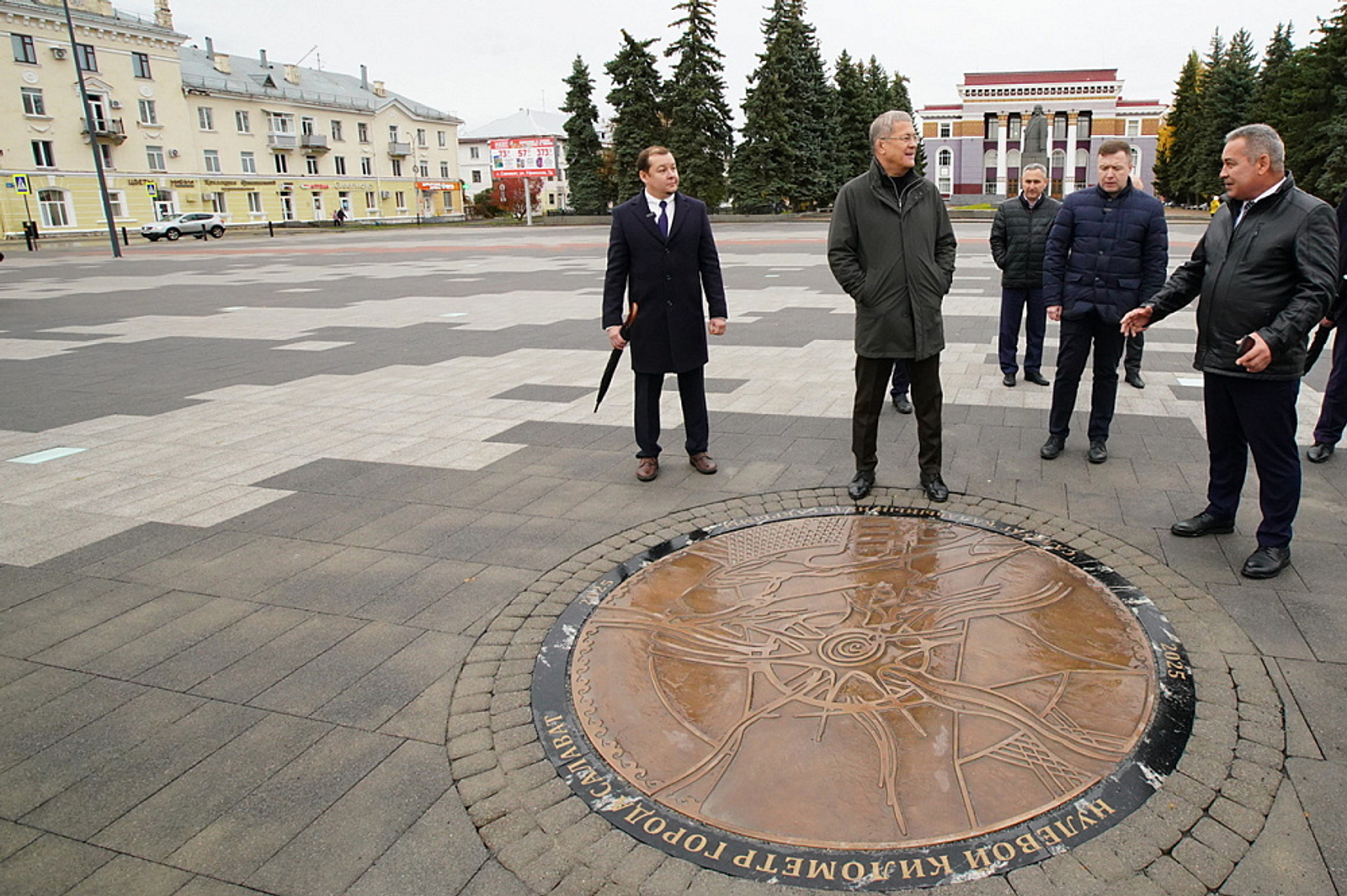 В Салавате завершается благоустройство центральной площади