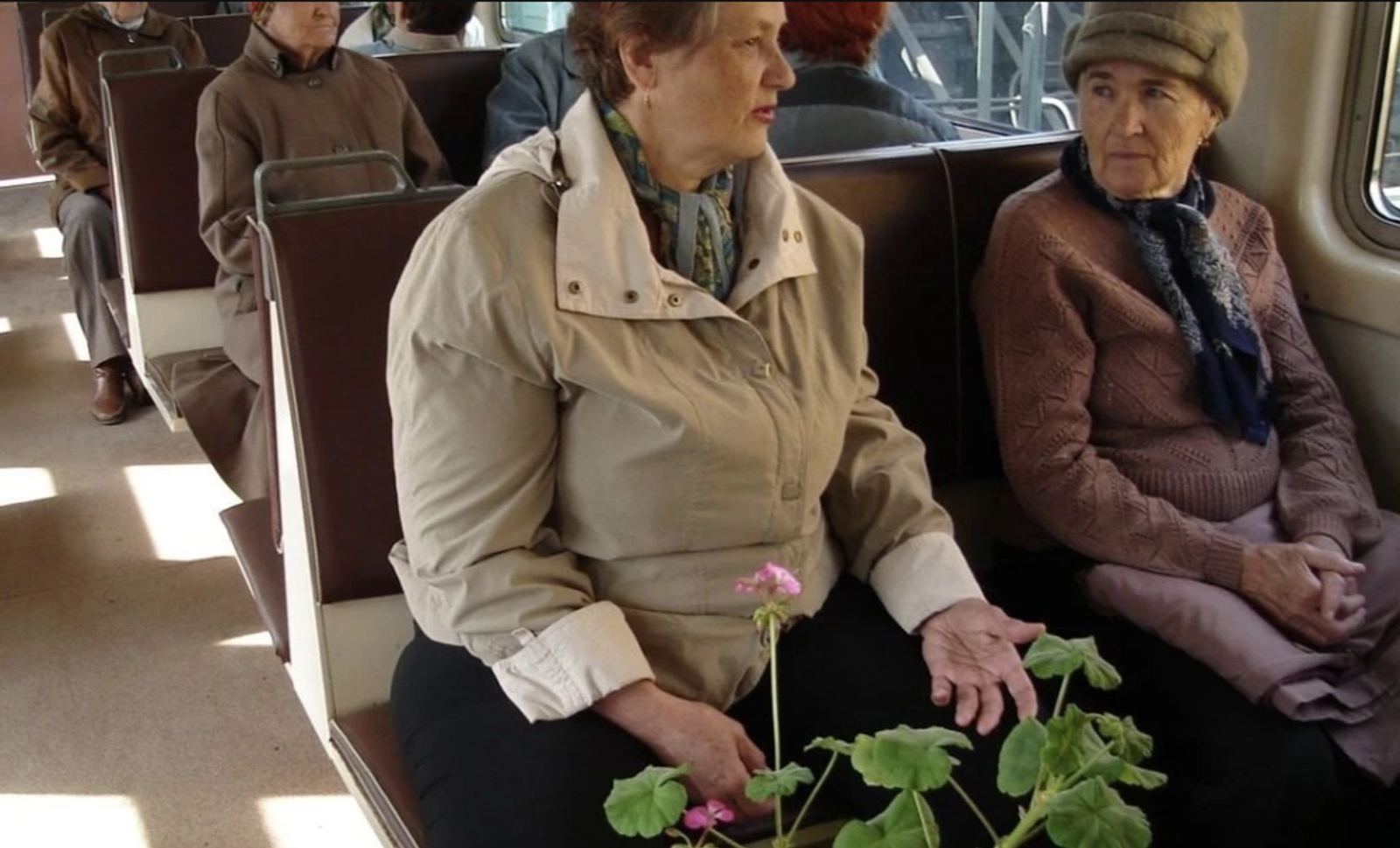 Пенсионеры и льготники Башкирии с 1 апреля поедут на электричках за полцены