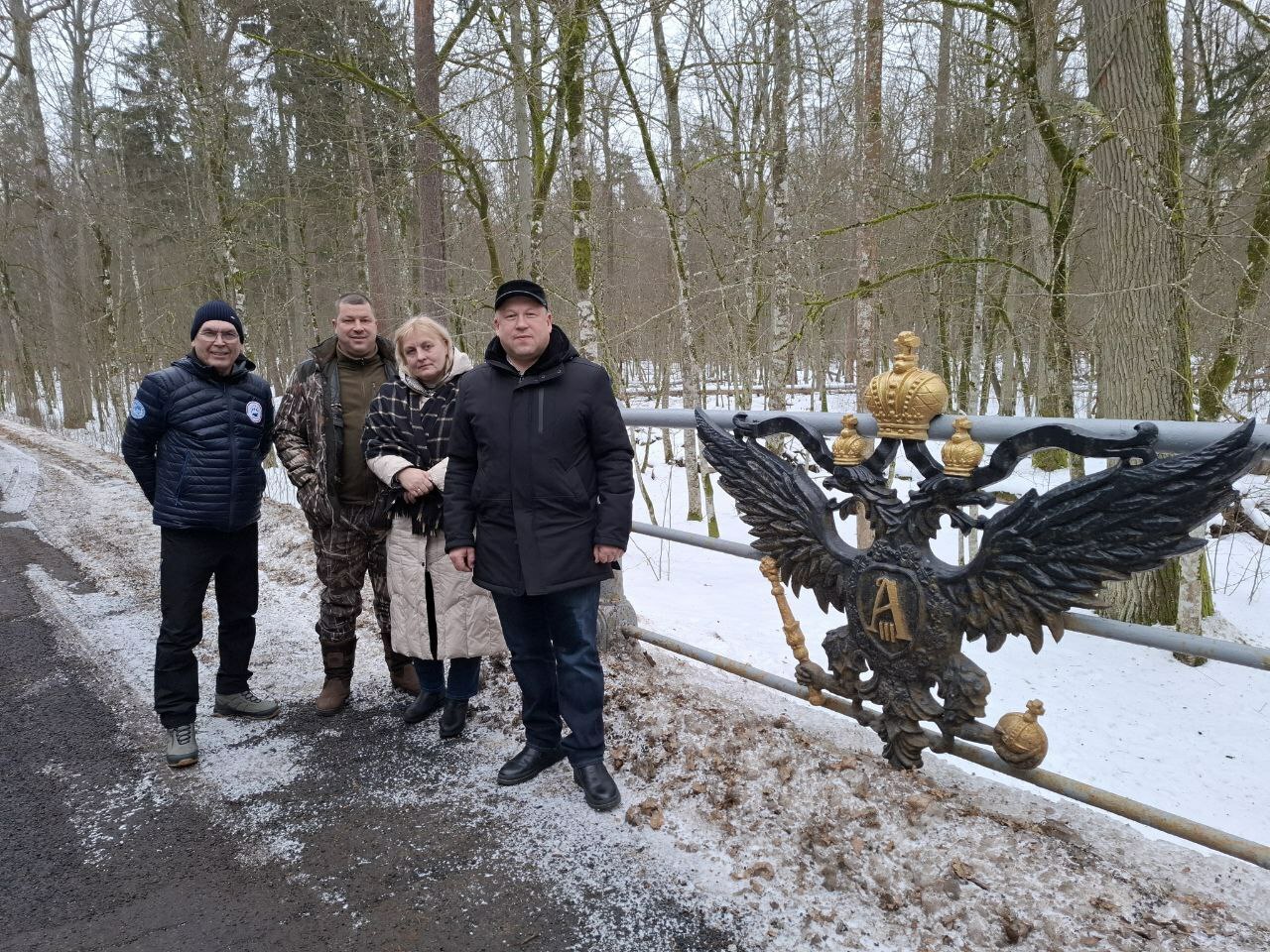 ЗУБРЫ УКРЕПЛЯЮТ ДРУЖБУ