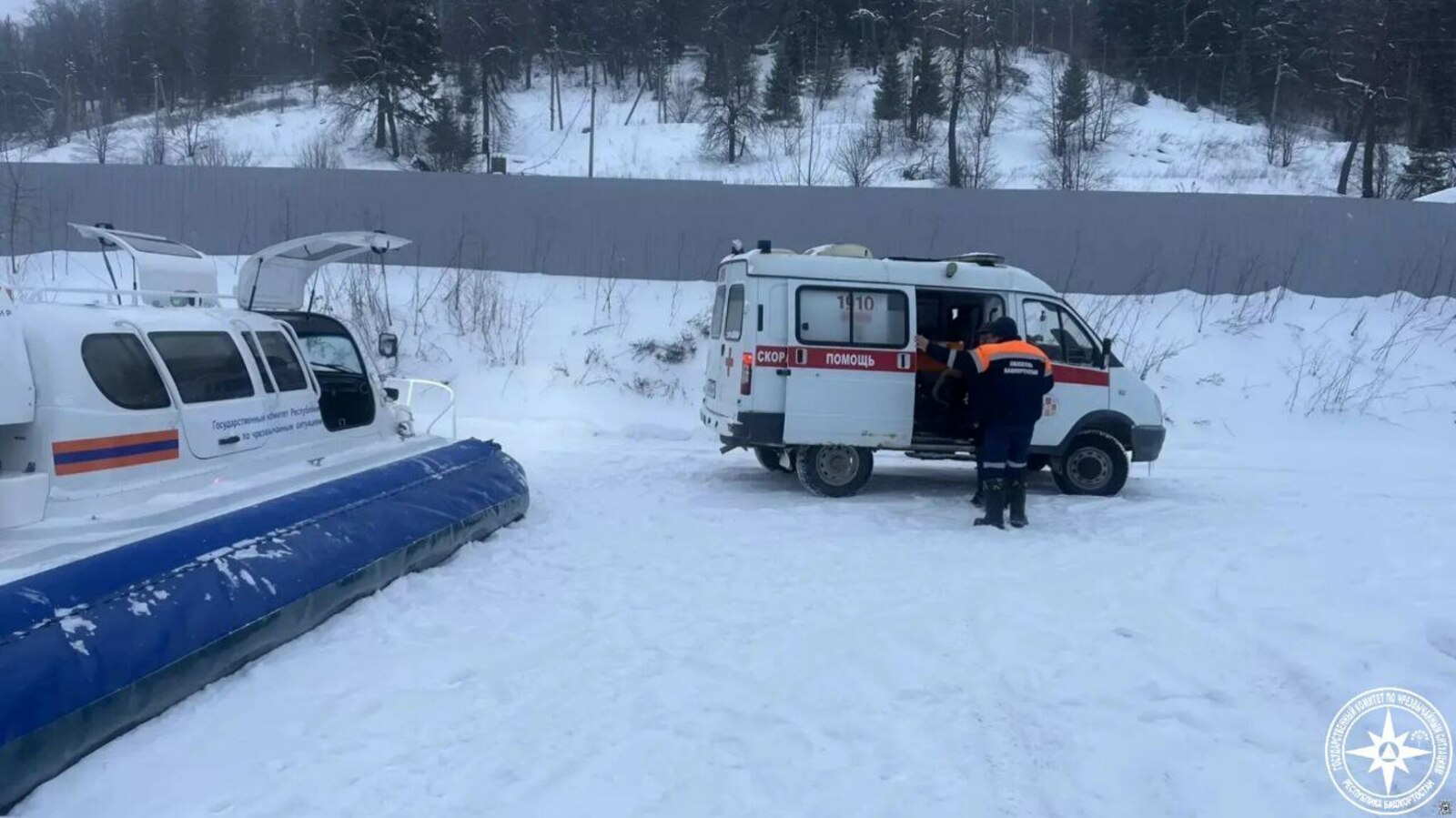 На Павловском водохранилище спасли замерзающую школьницу