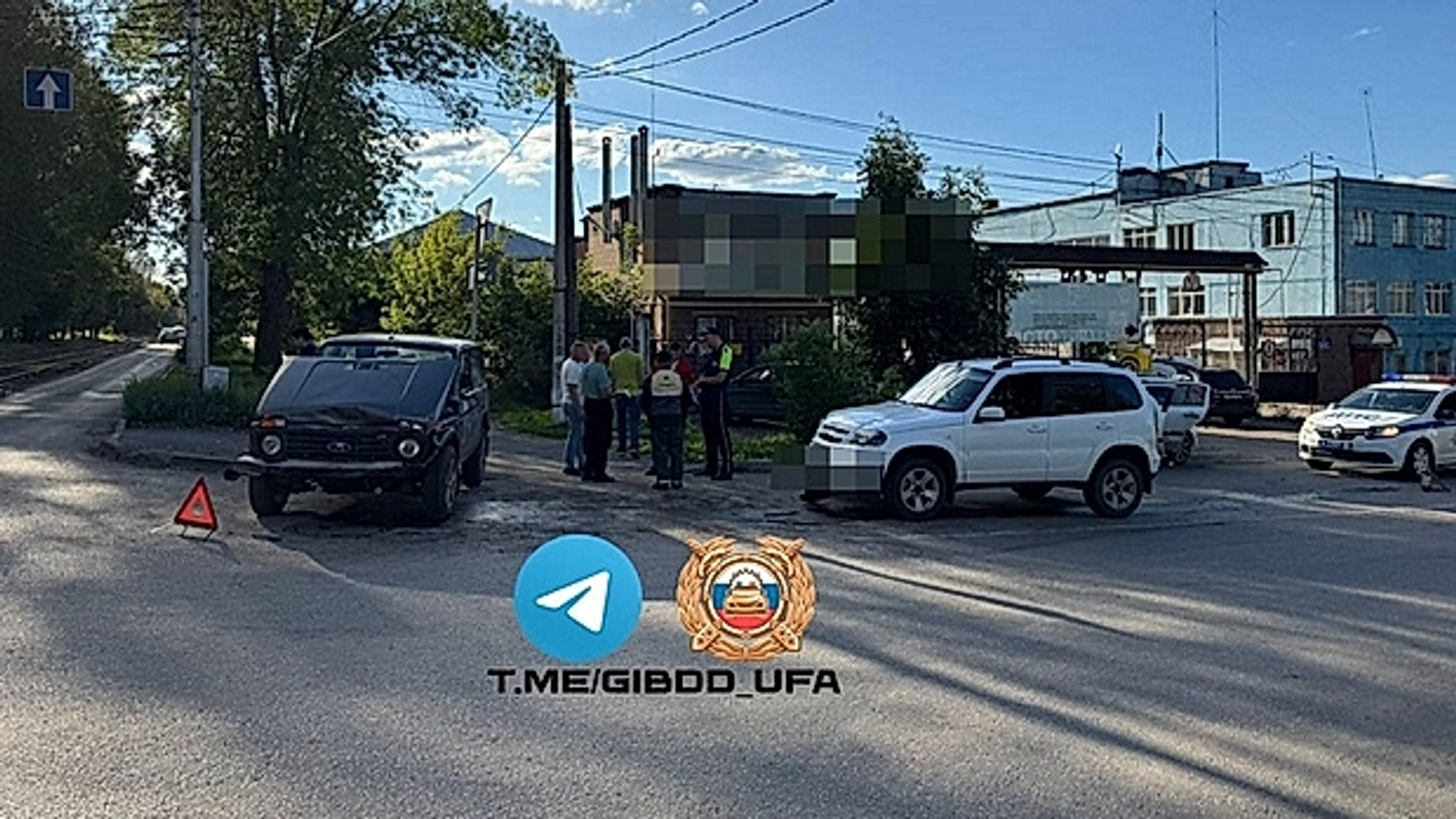 Массовая авария в Уфе: перевернулась «Лада Нива»