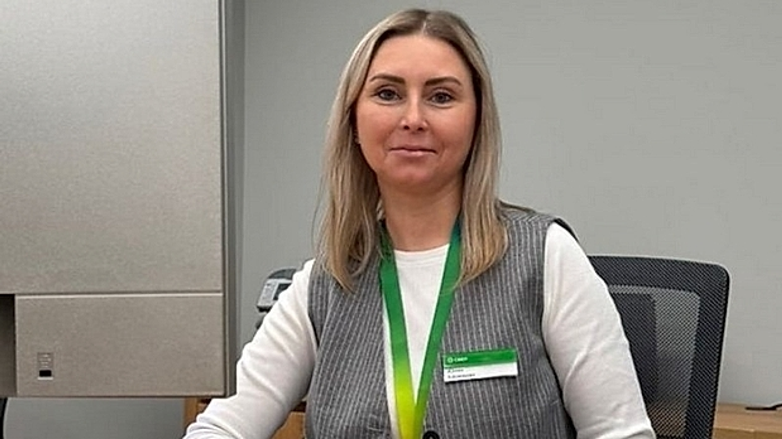 В Уфе сотрудница банка спасла клиентку от мошенничества