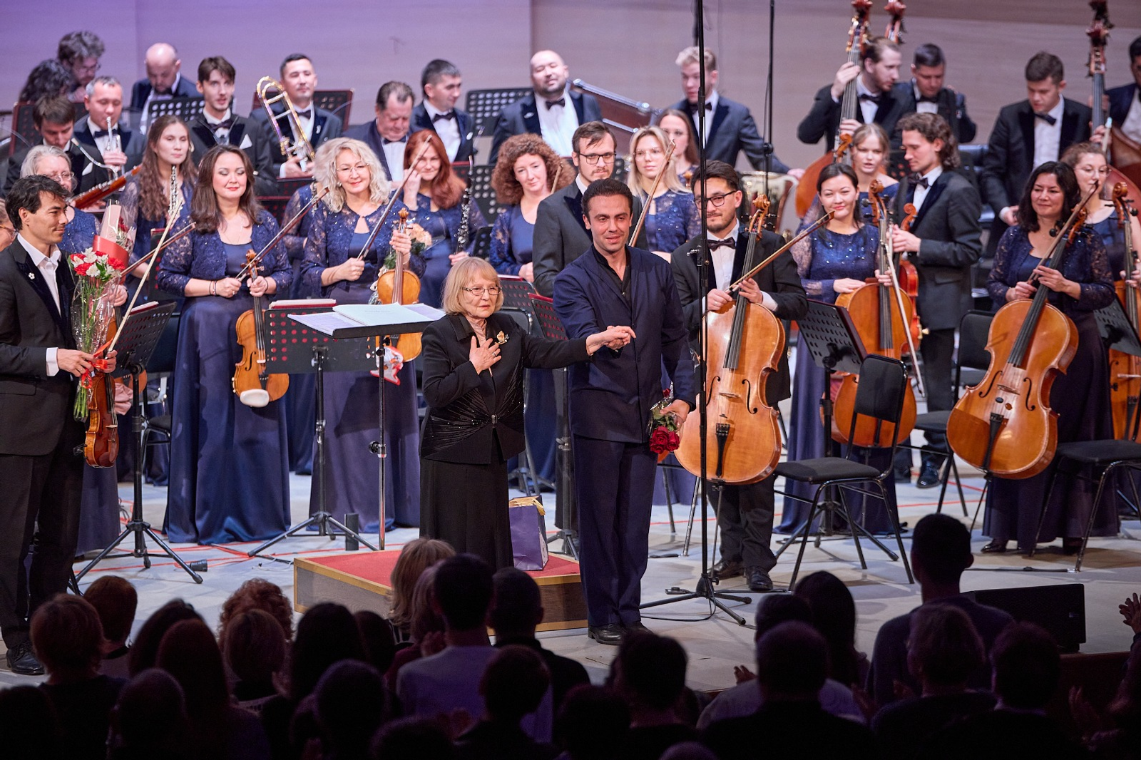 С Госоркестром РБ вновь выступила… королева