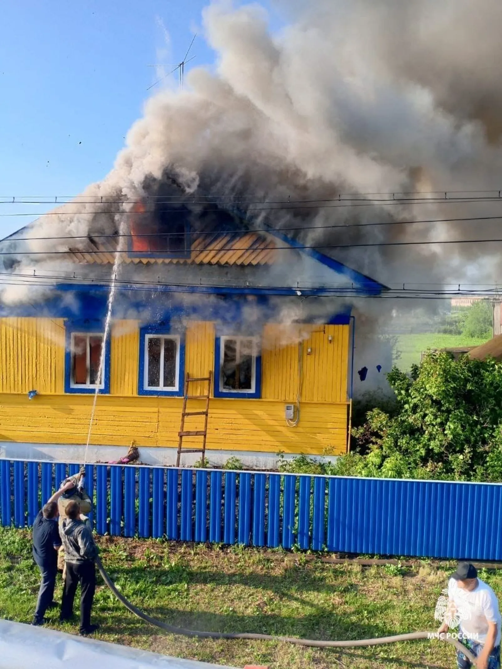 В Башкирии  три мальчика  погибли в сгоревшем доме