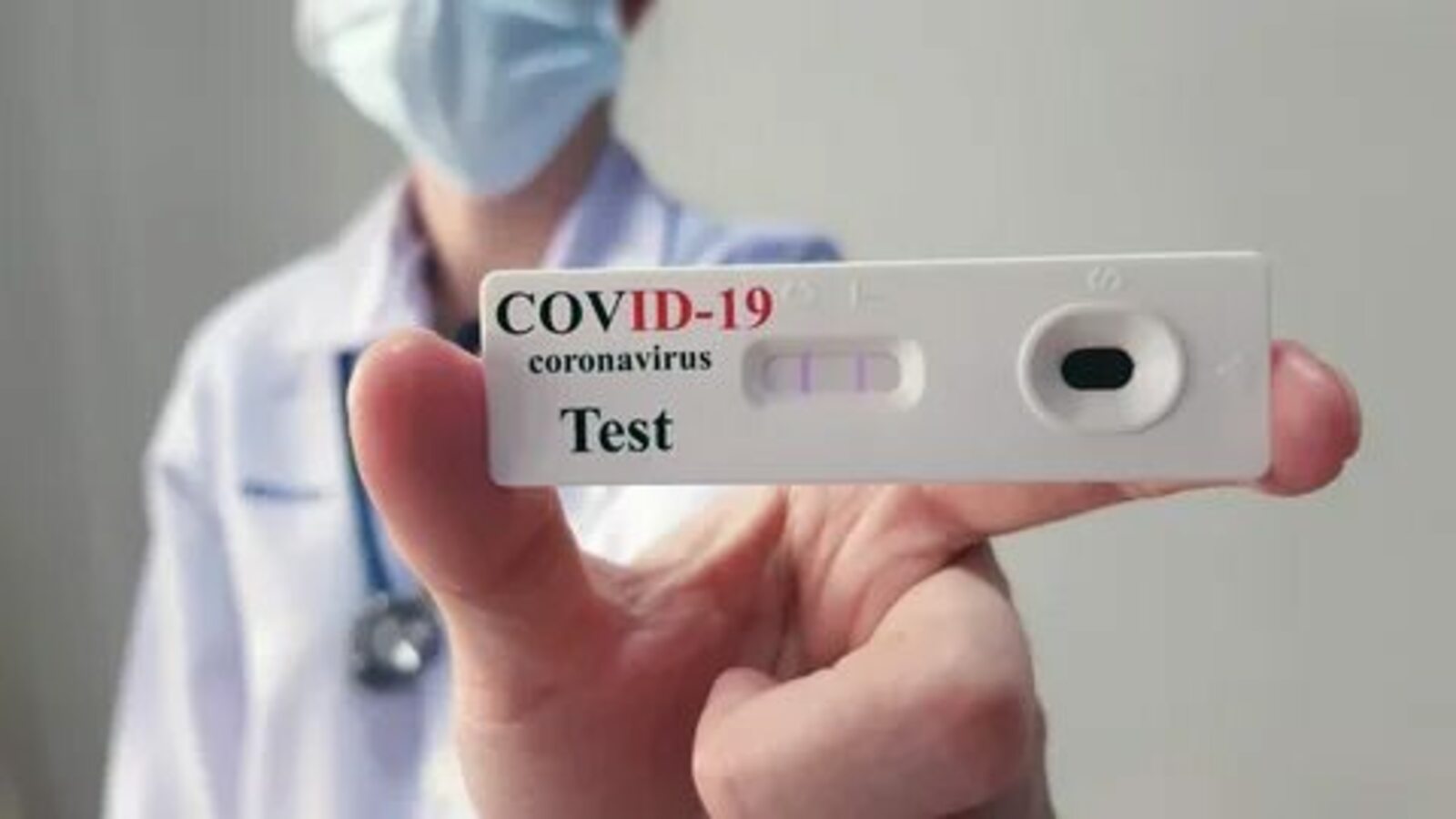 Россия не зависит от поступления иностранных тест-систем для диагностики COVID-19