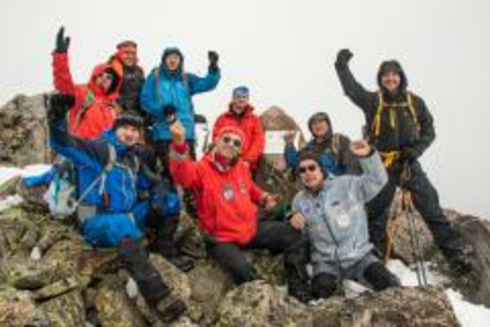 ПИК МУСТАЯ КАРИМА СОБИРАЕТ ДРУЗЕЙ