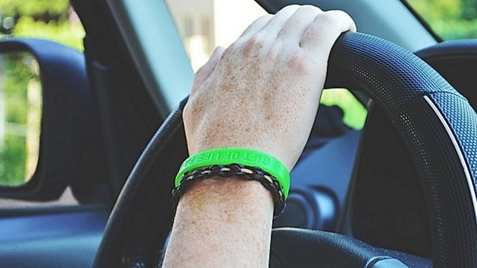 В Уфе пьяный автомобилист катал двухлетнюю дочку