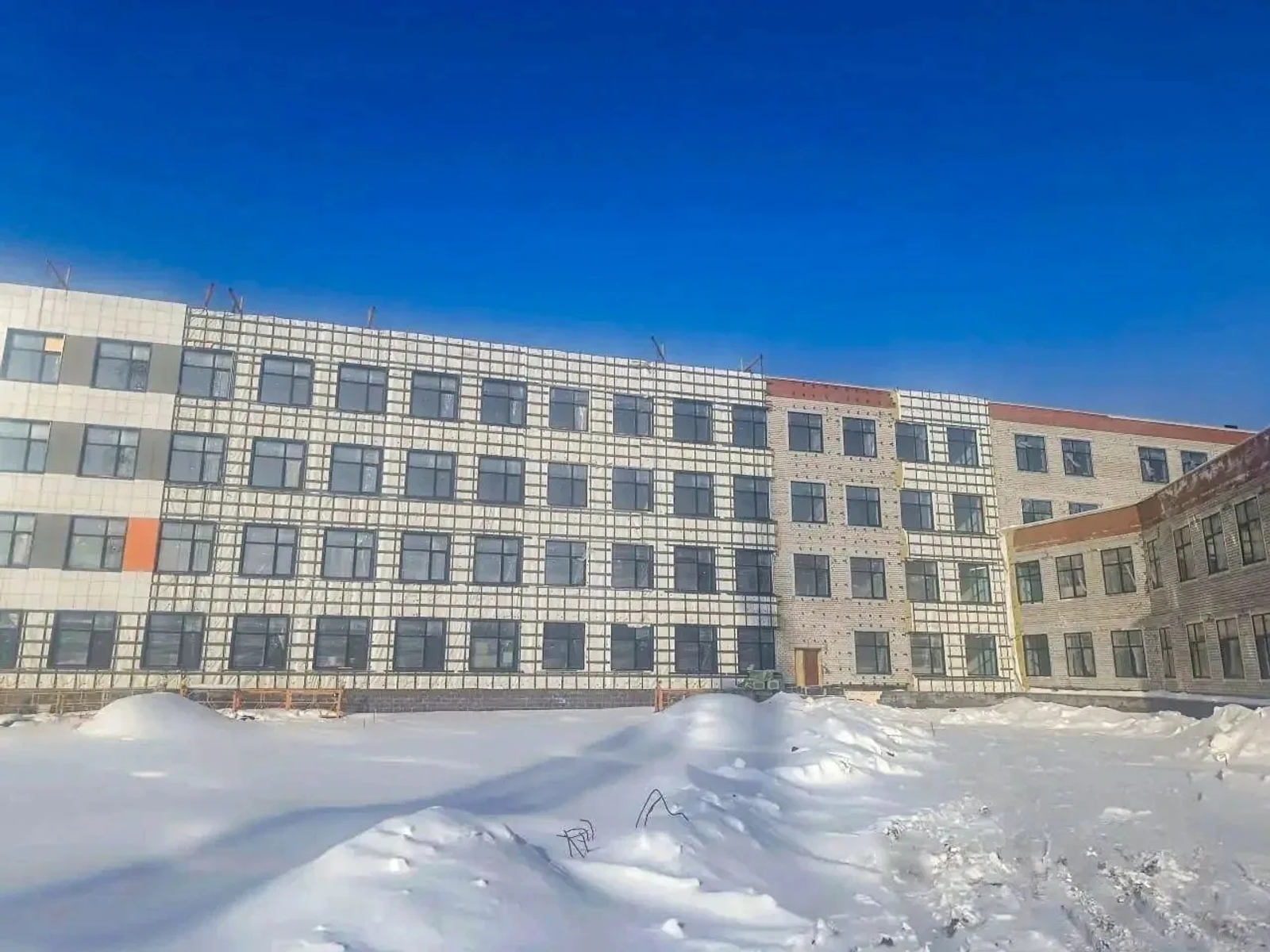 Радий Хабиров: «Несмотря на сложные времена, закрываем долги перед жителями»