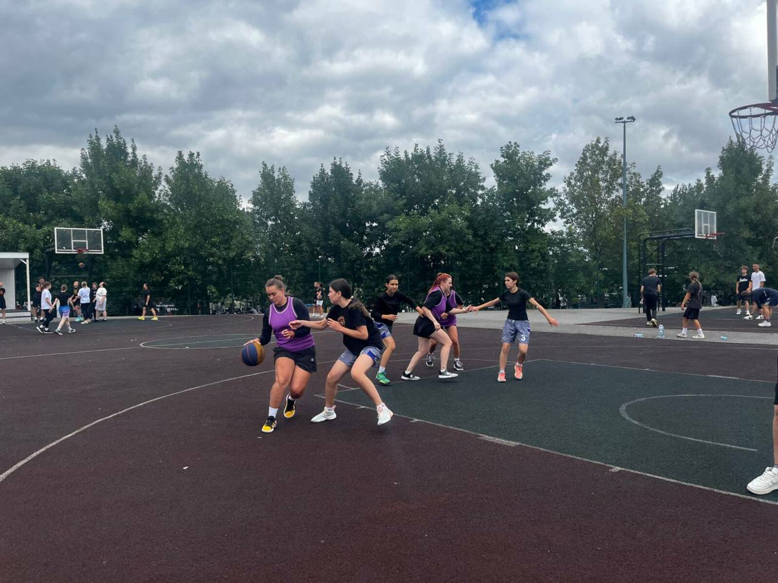 В Уфе в рамках фестиваля здоровья и туризма состоялся «Баскет НА РАХАТЕ»