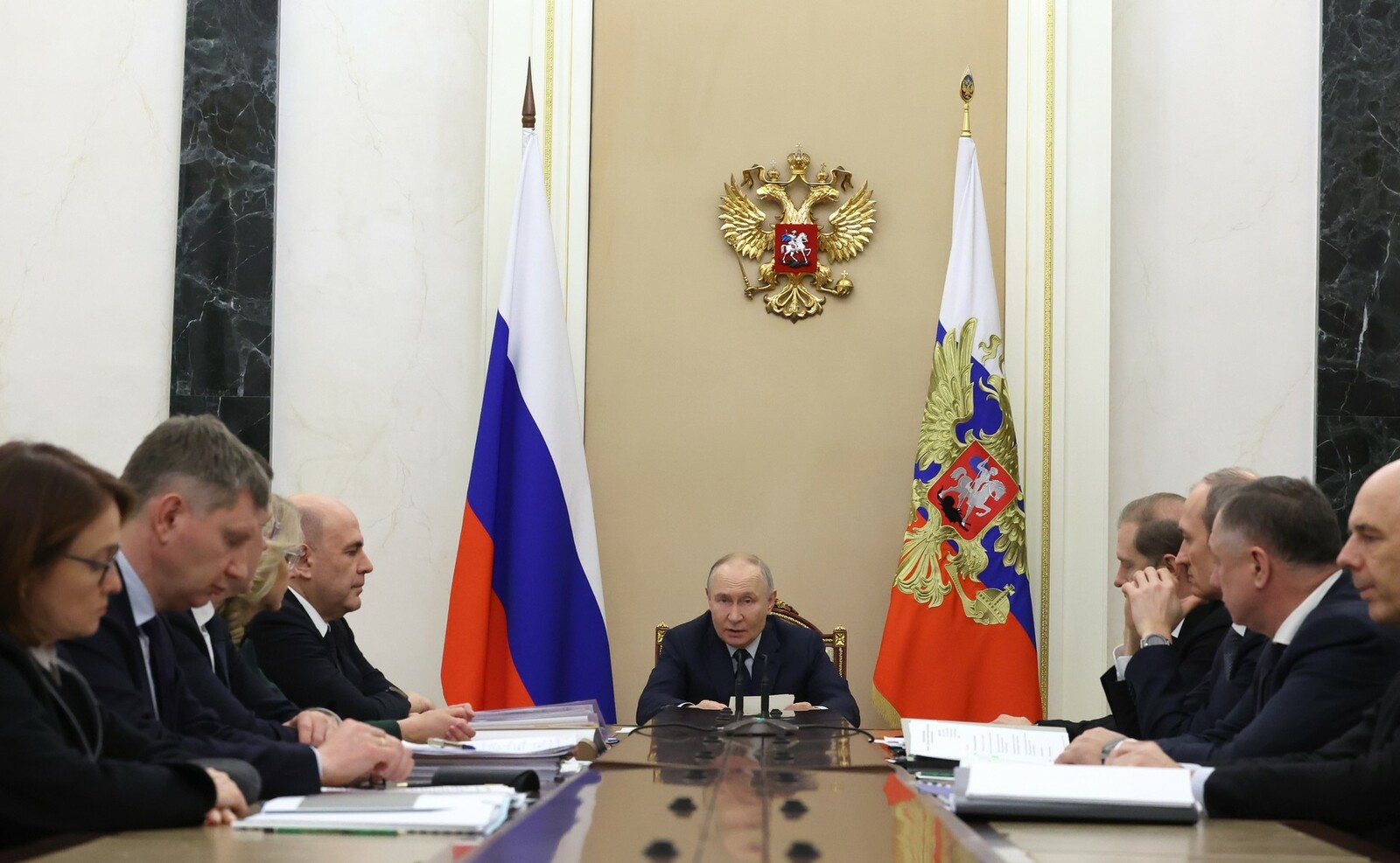 Путин провёл совещание по экономическим вопросам