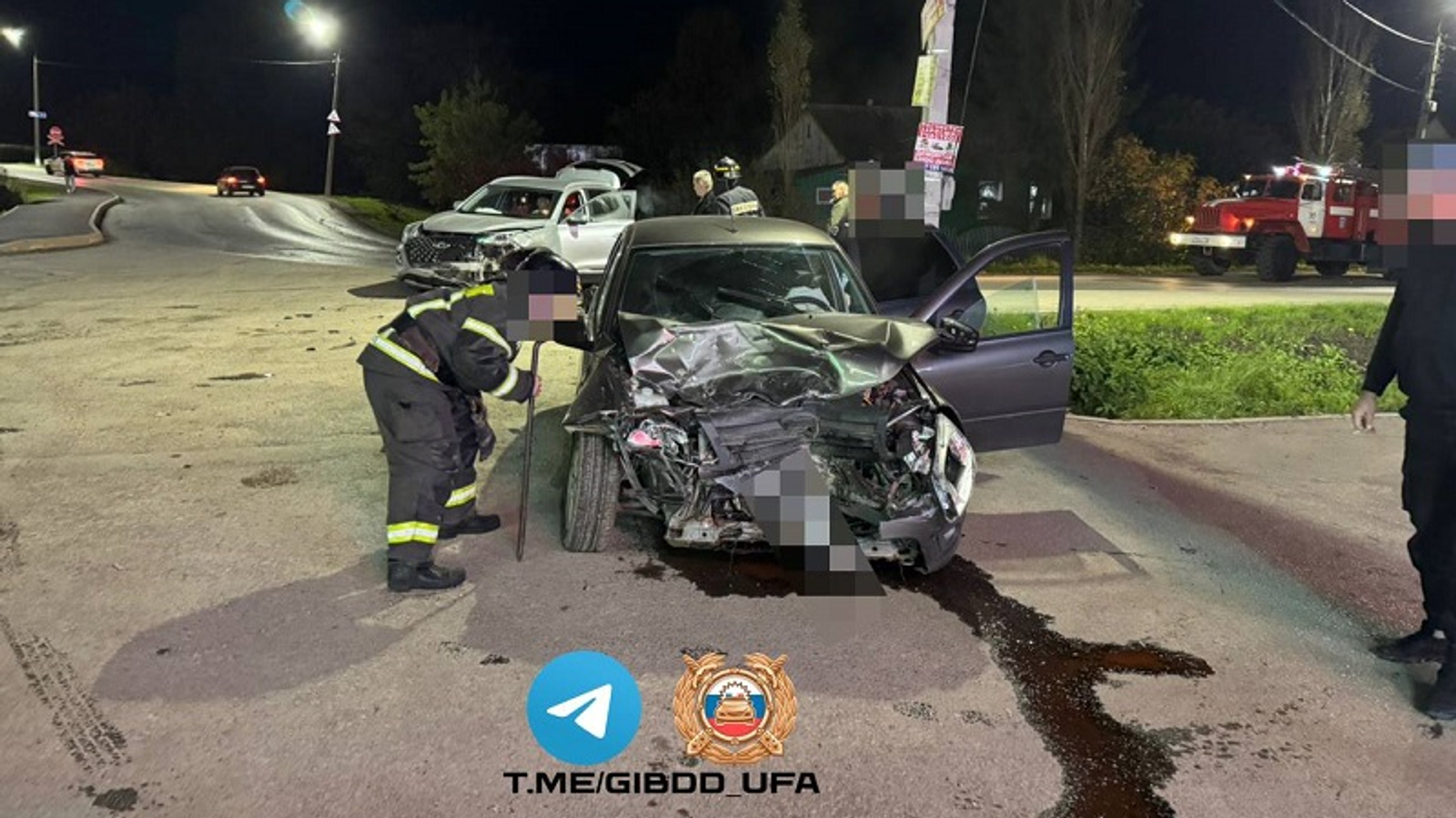 В Уфе столкнулись две легковушки: пострадали водители