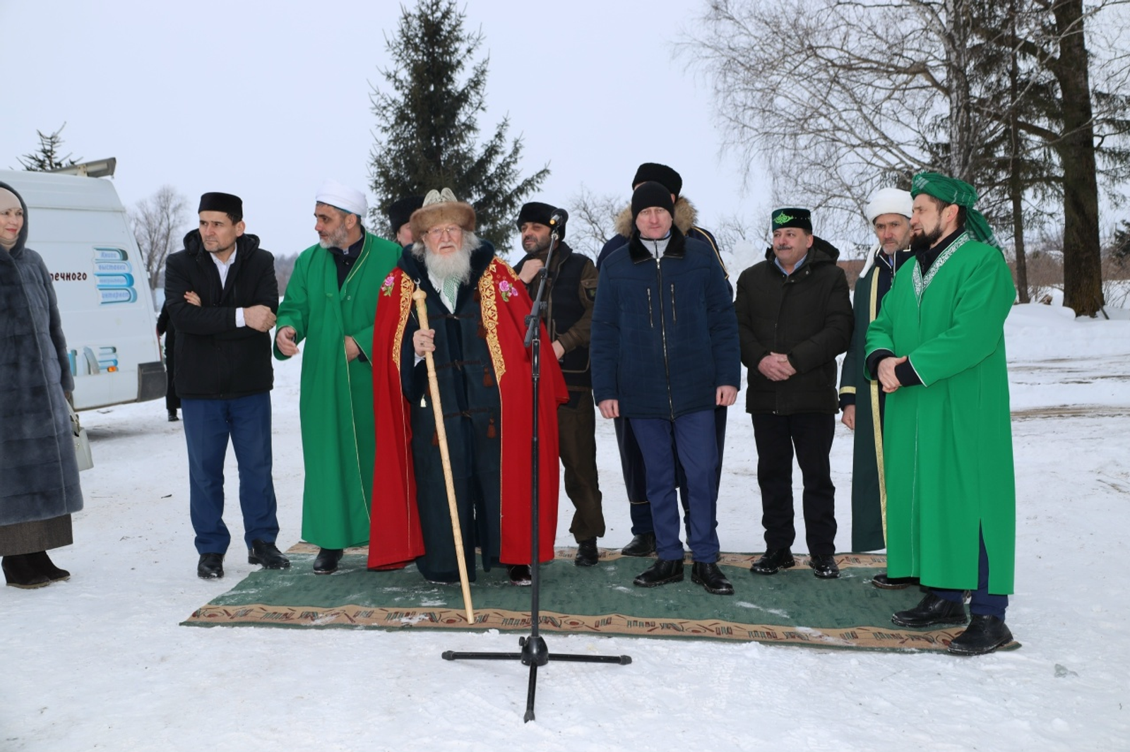На месте разрушенной мечети построили новую
