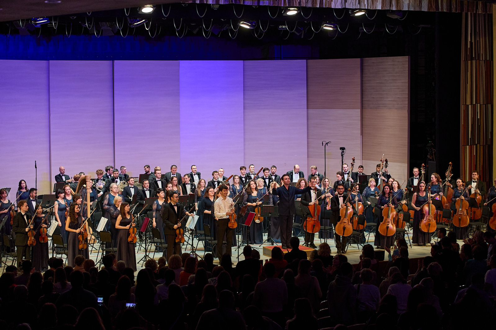 Диалог культур или самая важная миссия