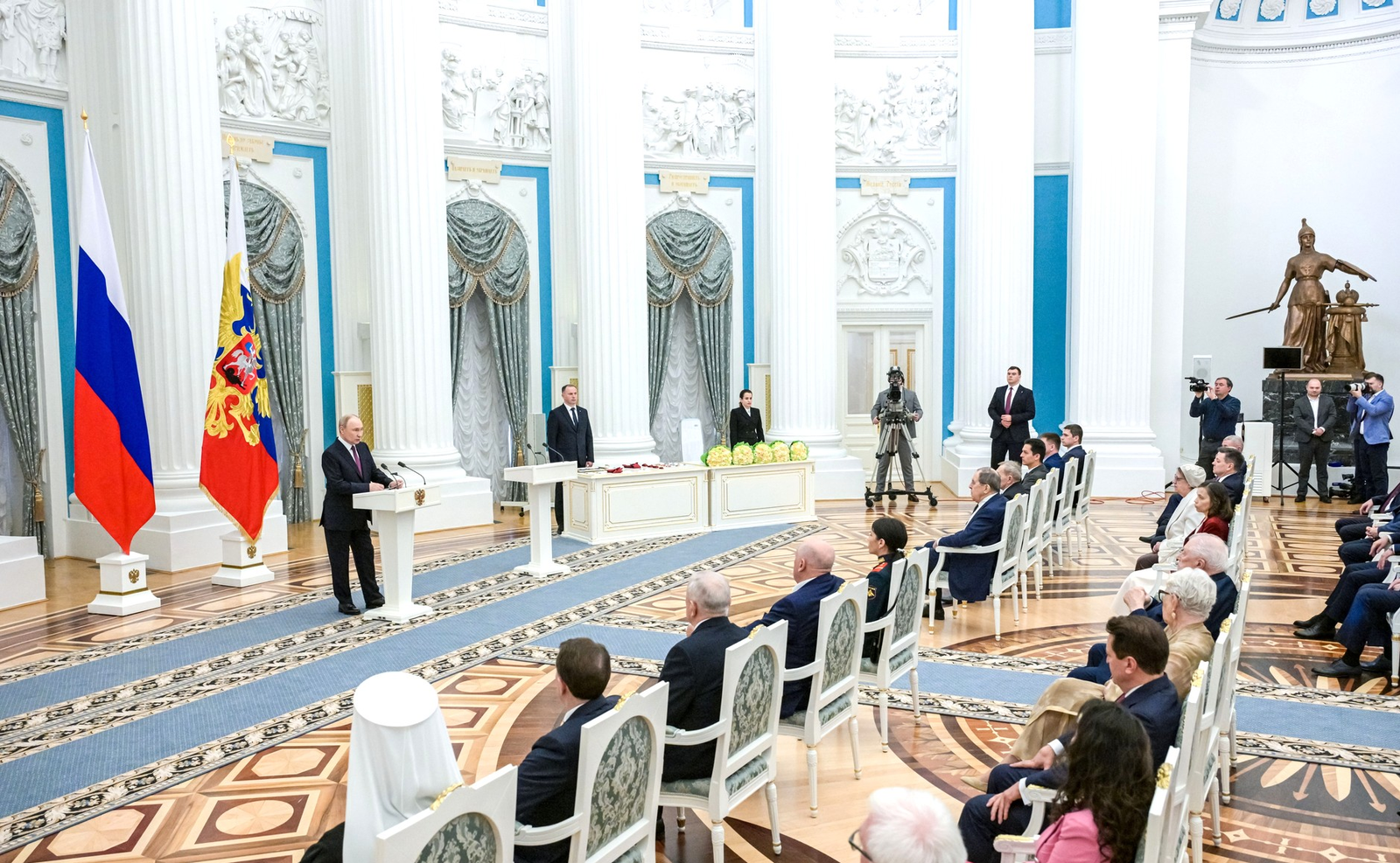 В Кремле состоялась церемония вручения государственных наград