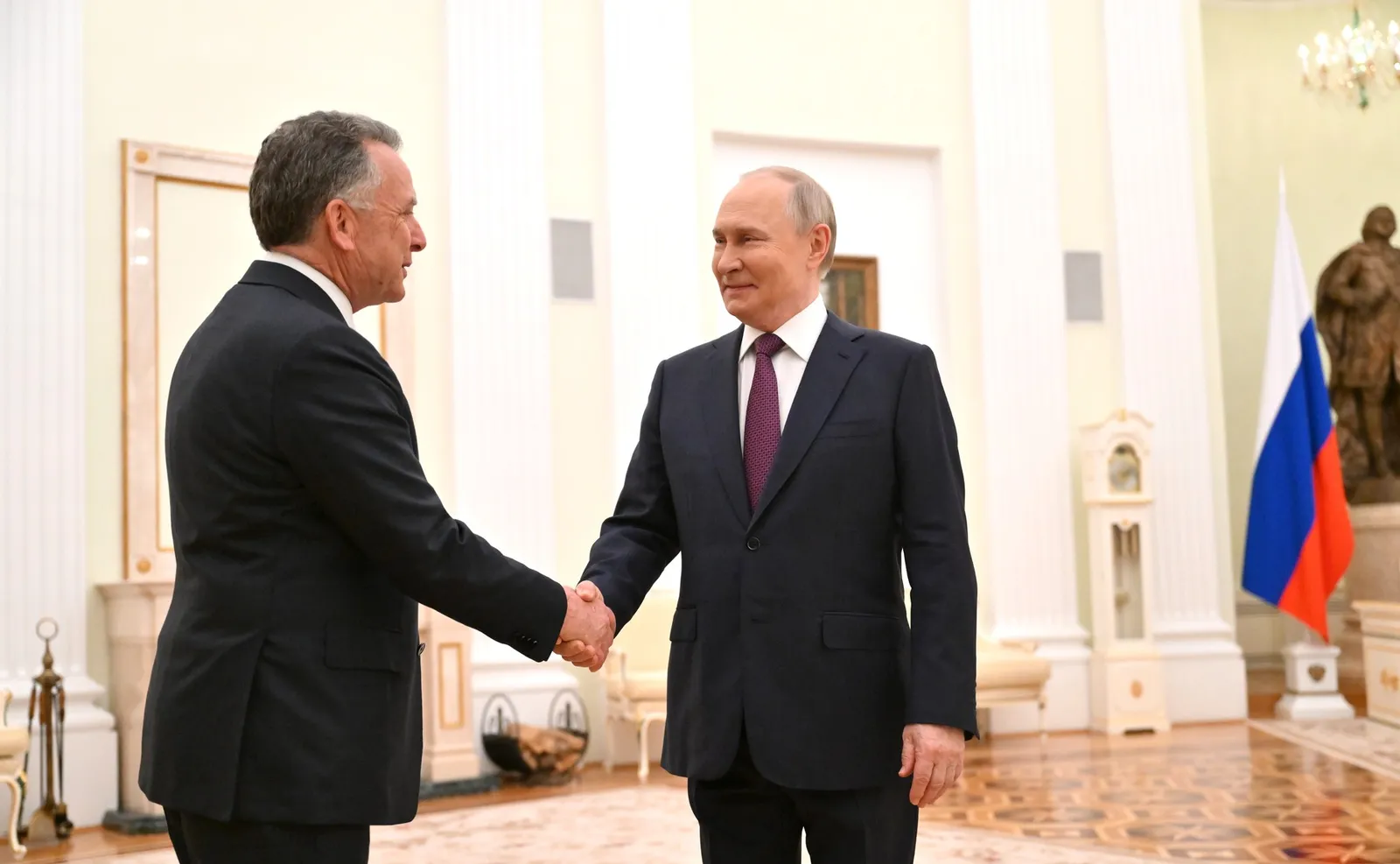 Путин встретился со спецпосланником Президента США Уиткоффом