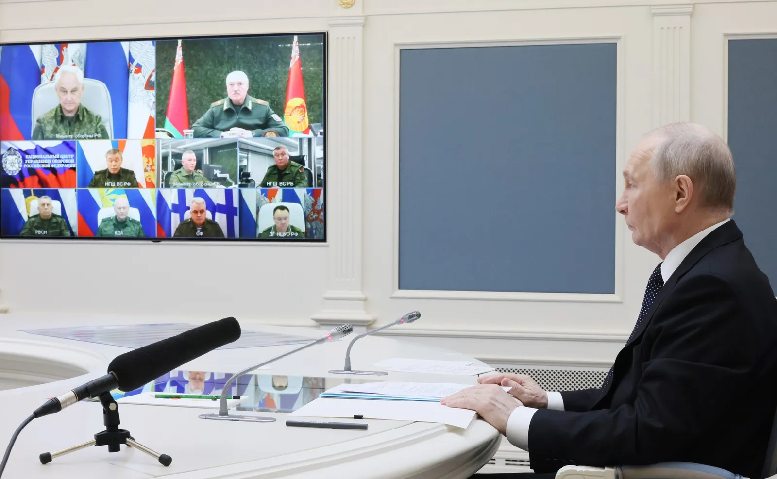 Путин и Лукашенко провели учения ядерных сил
